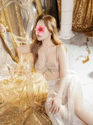 Huyền trang xinh xắn dễ thương