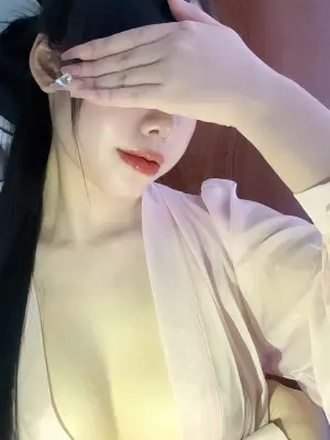 Pé Giao - Hàng Mới Hot Trend Phân Khúc Gái Gọi Cao Cấp