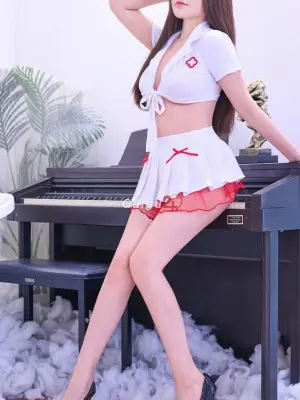 Hà Linh da trắng vú bự service ngon lành