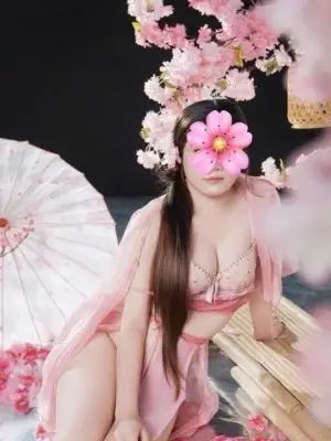 ❤️ Bích Phương ❤️ Da Trắng Mịn, Nhẹ Nhàng Tình Cảm