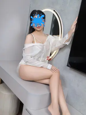 Lan Hương - Vú to tròn, ngoan hiền, đụ sướng