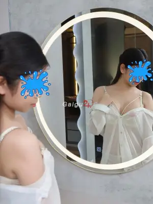 Lan Hương - Vú to tròn, ngoan hiền, đụ sướng