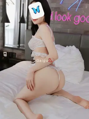 Minh Phương – Body trẻ trung, chơi cũng khá ổn