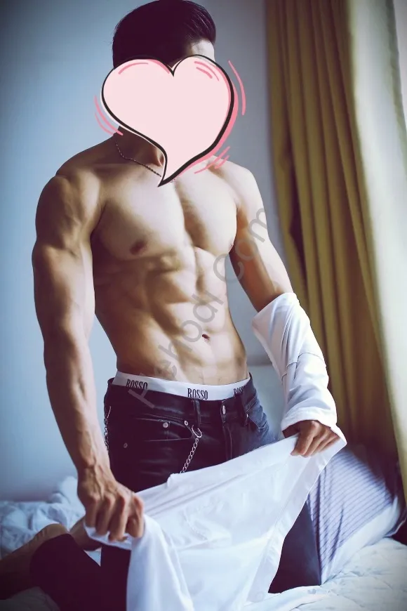 Phi công trẻ 2K Cao ráo sạch sẽ , có *** Khủng đang khó khăn cần nhờ chị em giúp đỡ !!! Ảnh thật Video thật 100% ✅? nó 0️⃣ với Ảnh ảo check từ ảnh vs video khi gặp nếu ??? Real như ảnh mới vào việc ạ ??