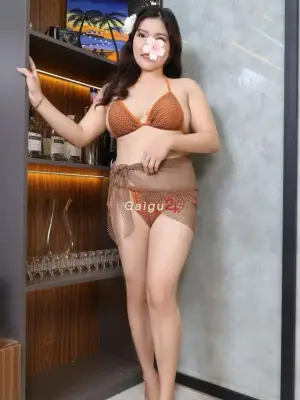 Linh Anh - Dâm nữ giá rẻ, làm tình tạm ổn cho anh em vã