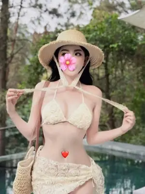 ❣️LINA❣️2K5 - GÁI NON VÚ BÍM HỒNG,FACE XINH DUYÊN