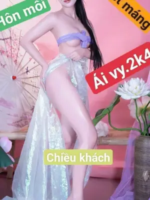 Thùy Linh  - Xinh baby - Body chuẩn hotgirl