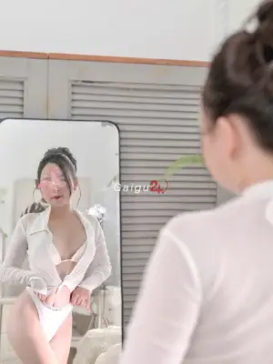 Băng Vy - ngoan xinh dâm, massage body 60' bao phê