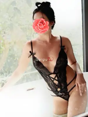 Ngọc Hân - Duyên dáng, dáng chuẩn, ngọt ngào khó quên