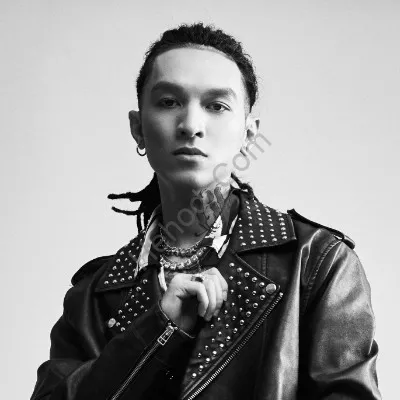 Marco,Trai bao văn phòng khu vực SG