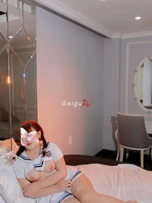 Bối Bối 2k8 – teen non tơ dễ thương, body nóng bỏng