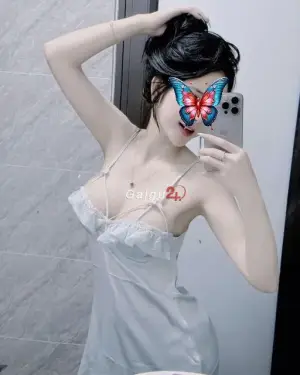 Em gái trà my Trà My XINH XẮN VÚ TO KẸP XÚC XÍCH SEXY DÂM CHIỀU KHÁCH HÀNG MỚI TIN