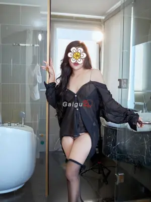 Cẩm Linh ❤️ xinh ngoan, đáng giá trong phân khúc