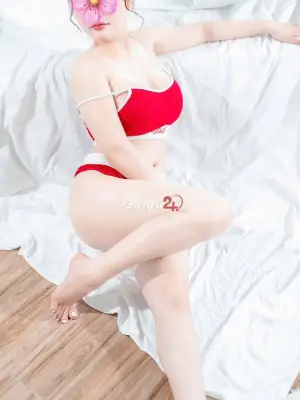 My My ? Em gái vú khủng, bím múp nước nôi