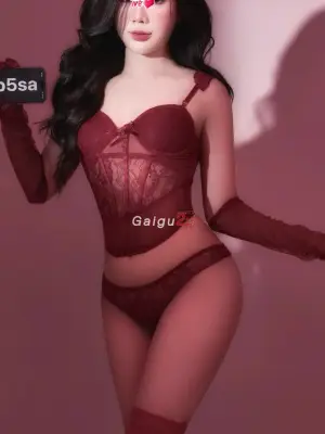 Hà Trang - Em Gái Miền Tây Chân Dài,  Cực Phẩm Mỹ Nhân